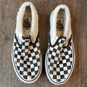Black and white checkered vans size 6.5